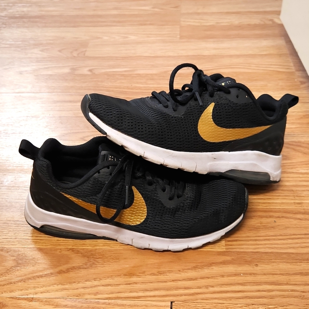 Nike air shoes